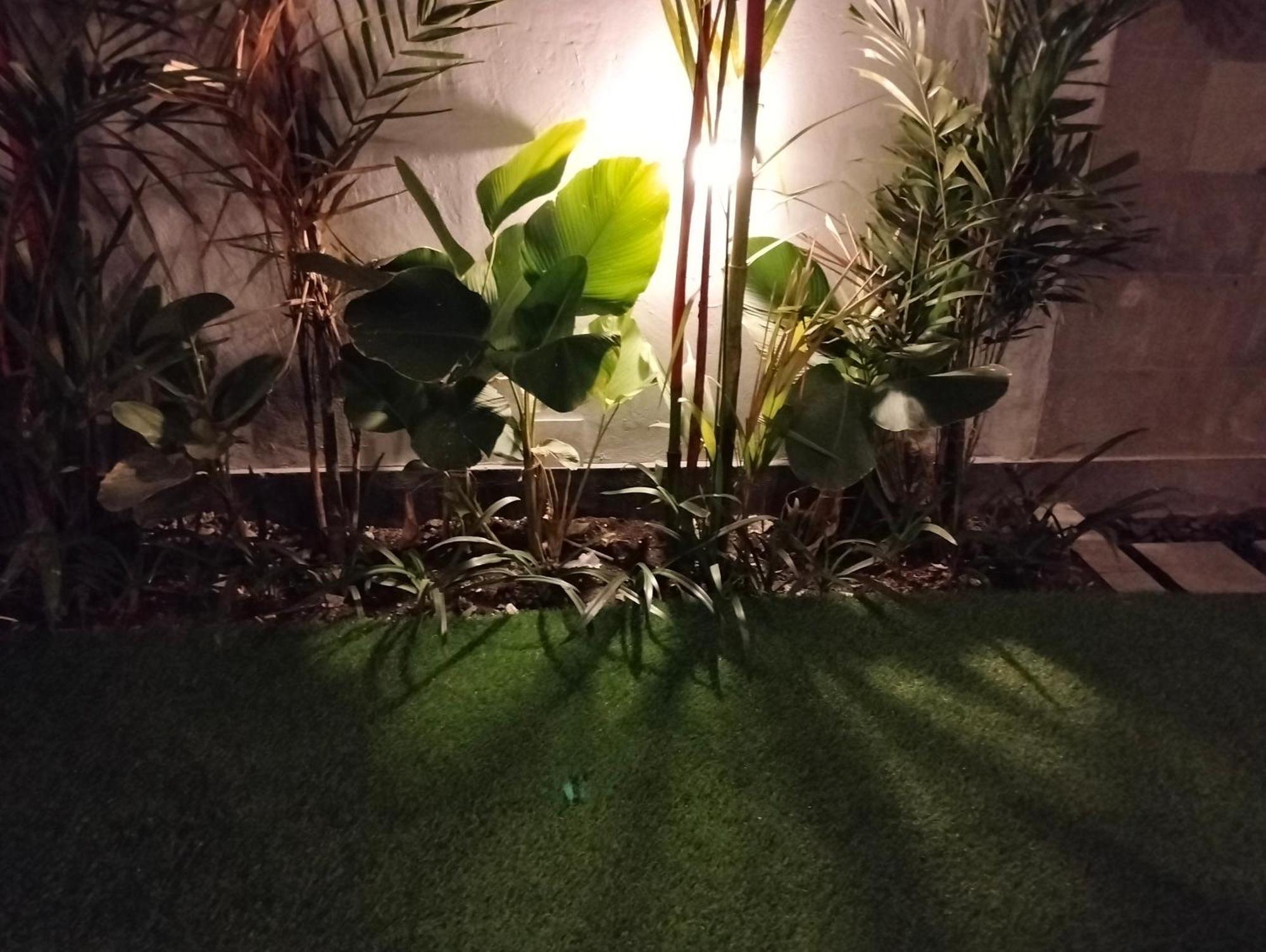 Kutus Bali Guesthouse Санур Экстерьер фото