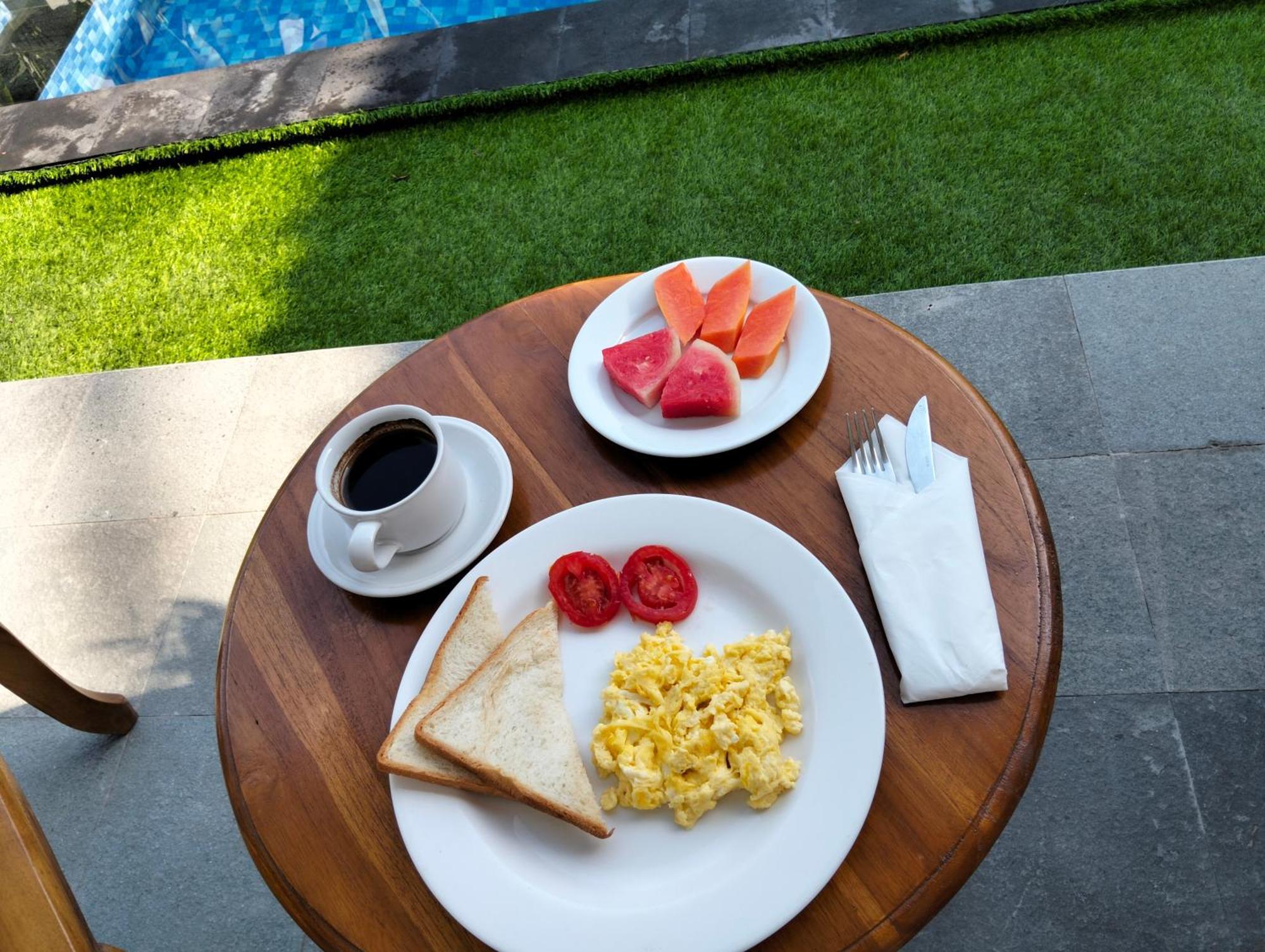 Kutus Bali Guesthouse Санур Экстерьер фото
