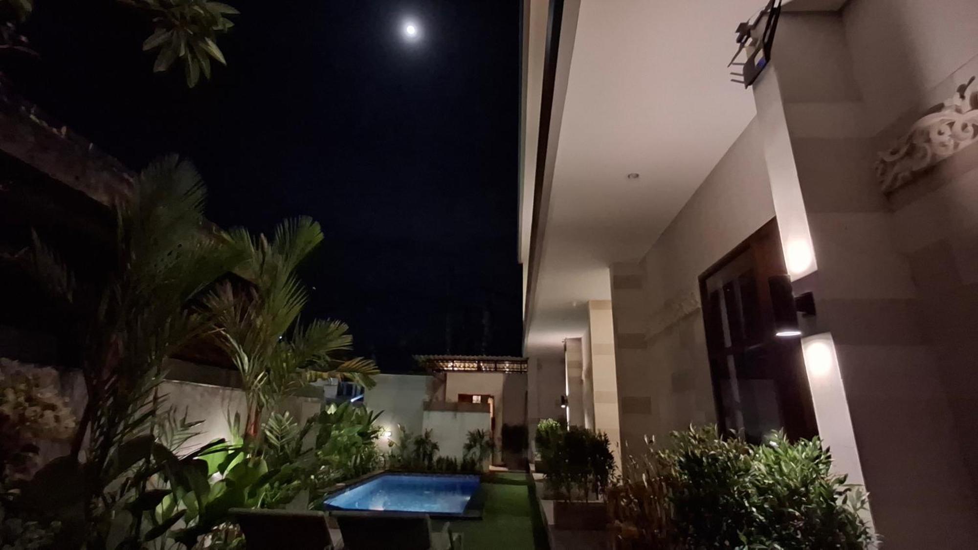 Kutus Bali Guesthouse Санур Экстерьер фото